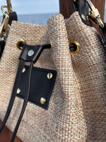 Mare (Raffia)